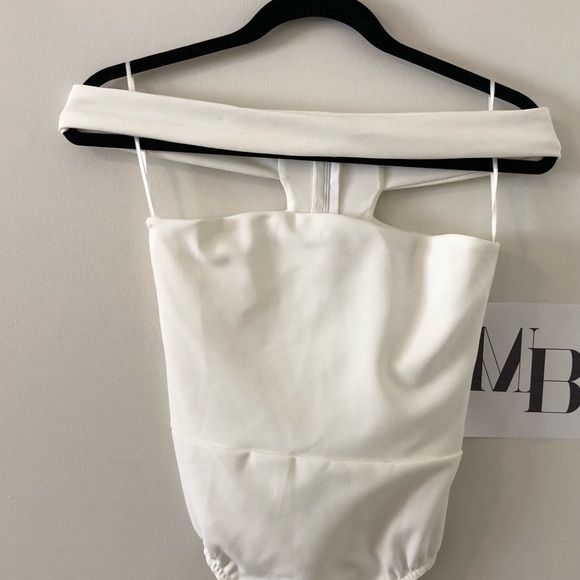 MISSGUIDED Strapless Bodysuit - Picture 2 of 4